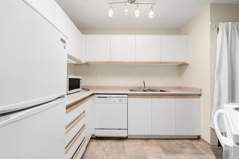 E309 - 40180 Willow Crescent, Squamish, V8B 0M3 | Image 3