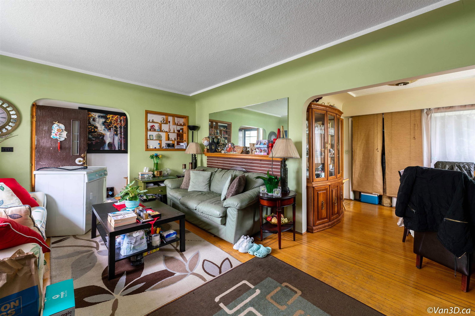 Listing Image 8