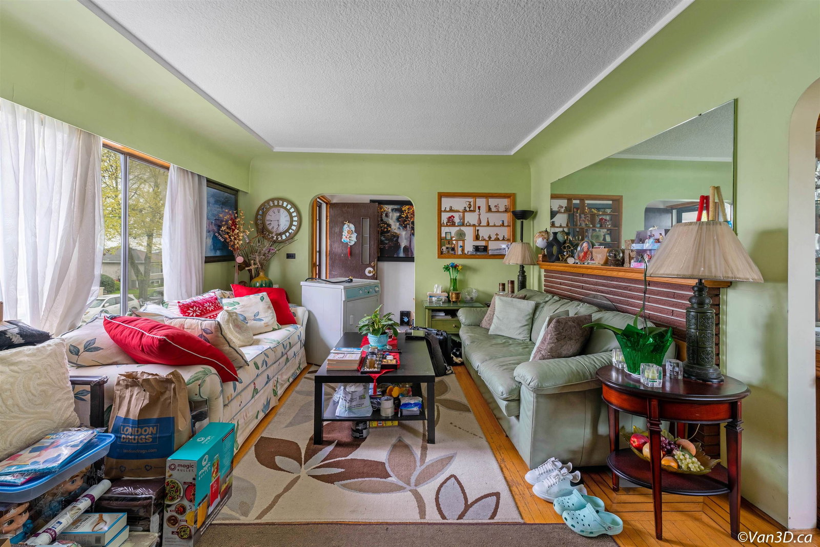 Listing Image 9