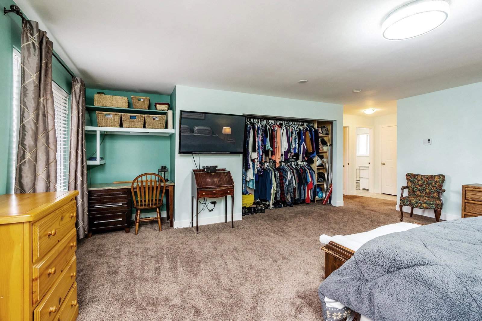 Listing Image 16
