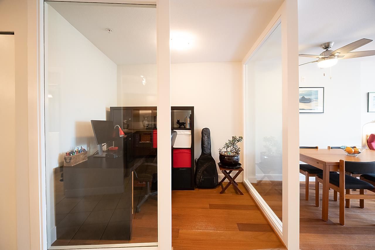 Listing Image 17