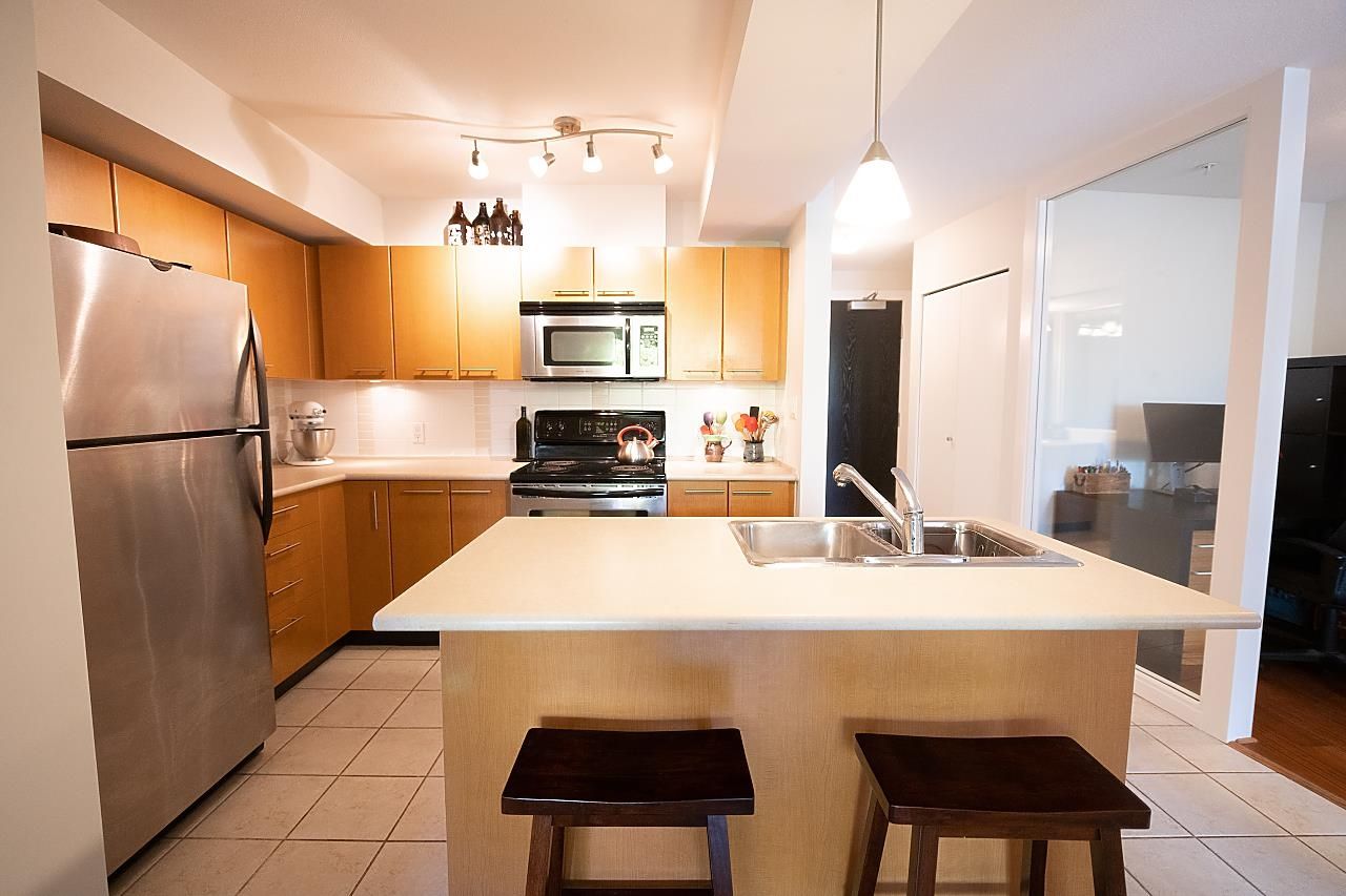 Listing Image 19