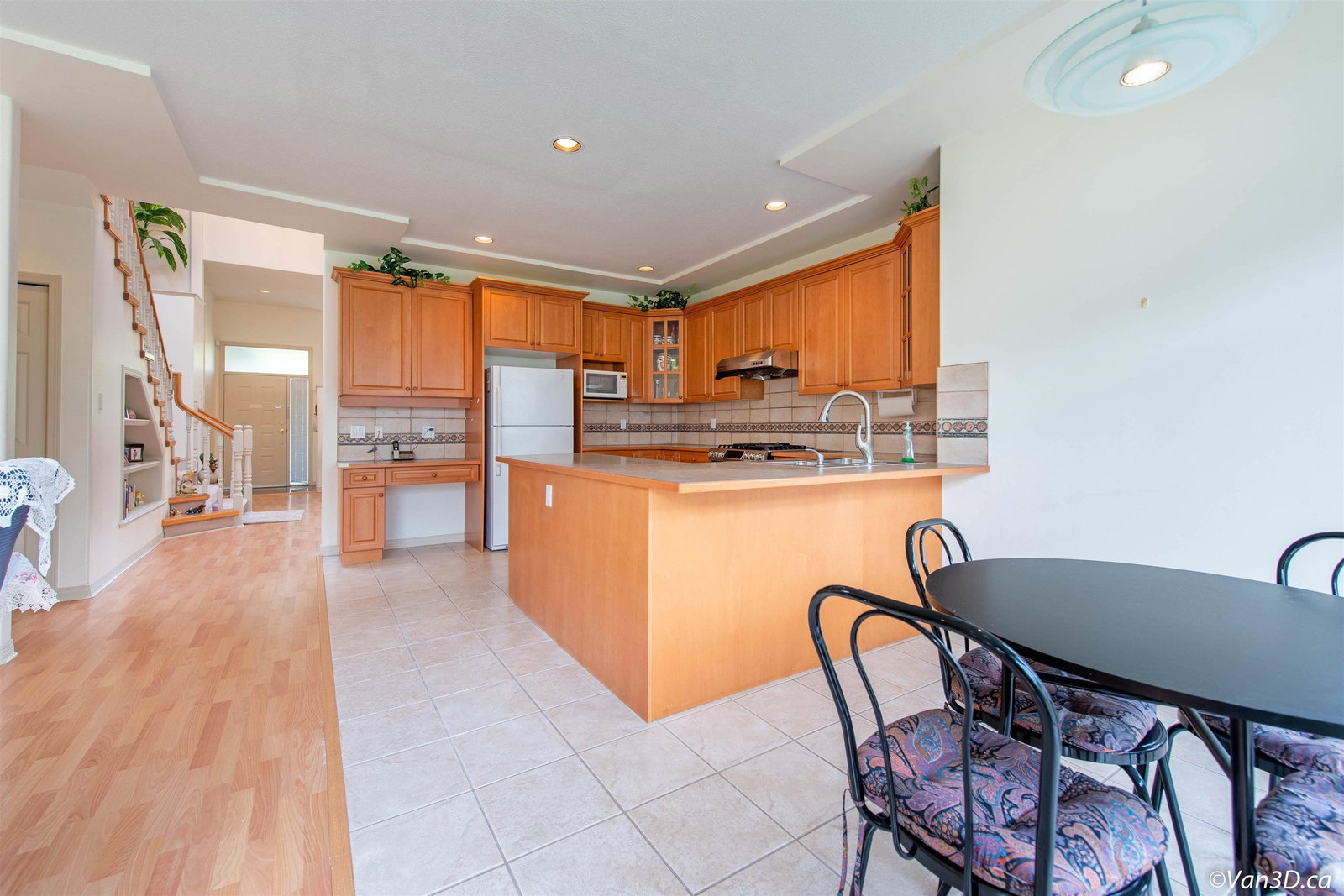 Listing Image 12