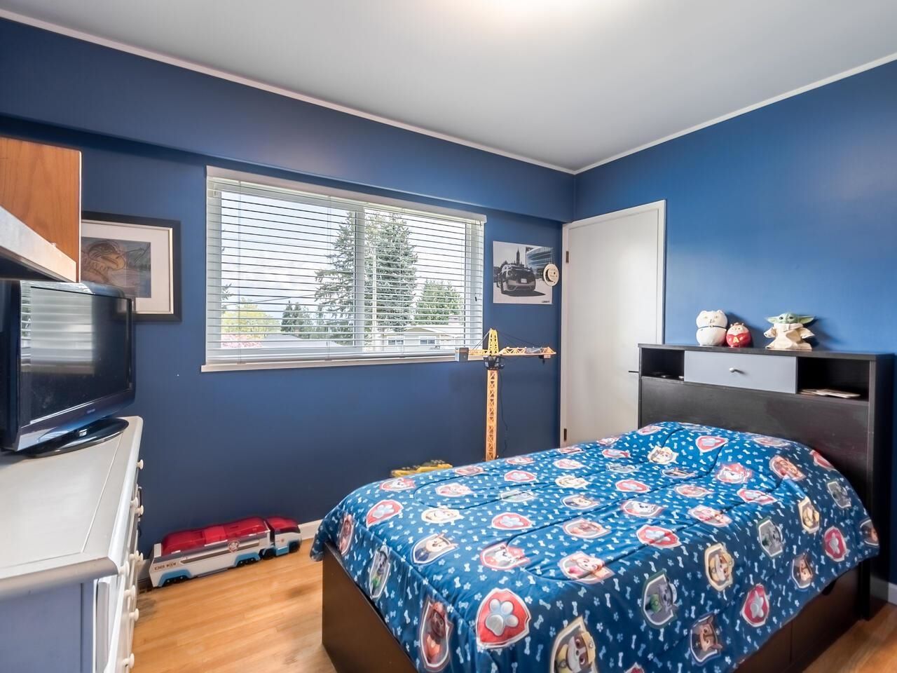 Listing Image 13