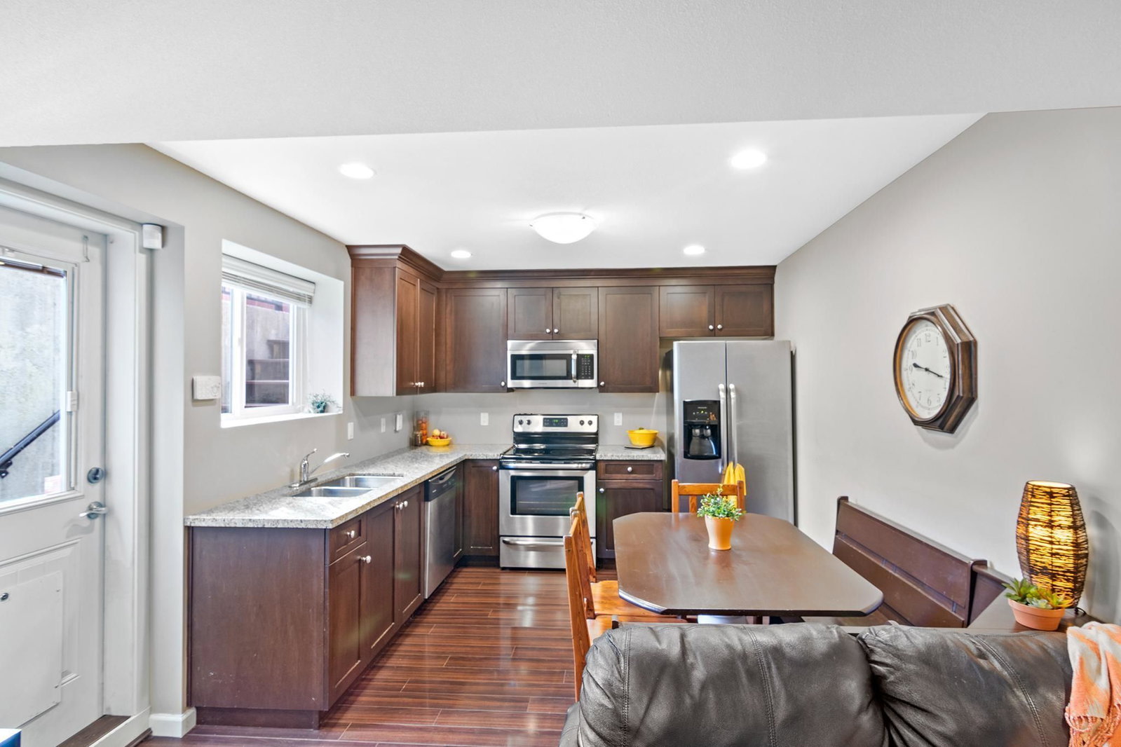 Listing Image 22