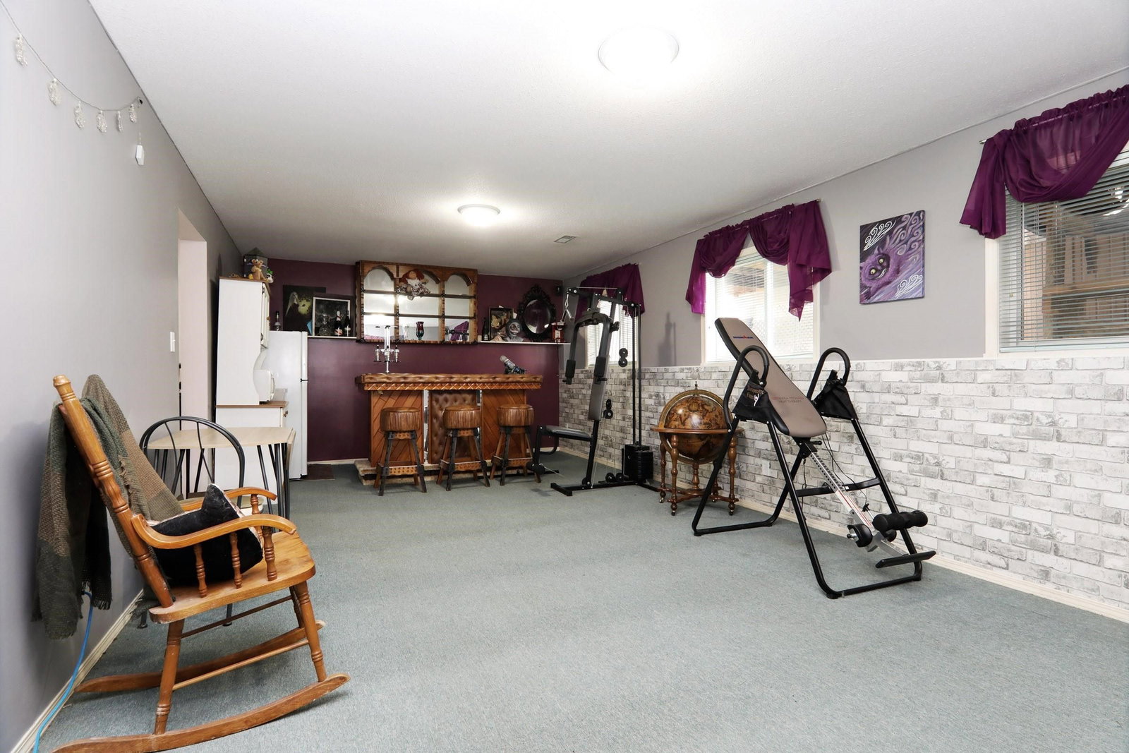 Listing Image 11