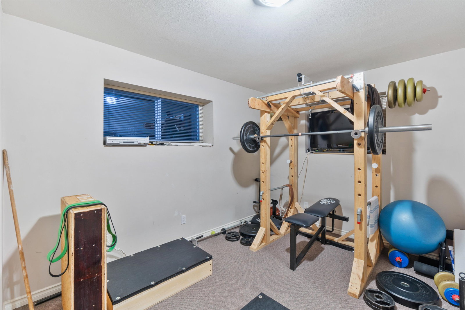 Listing Image 32
