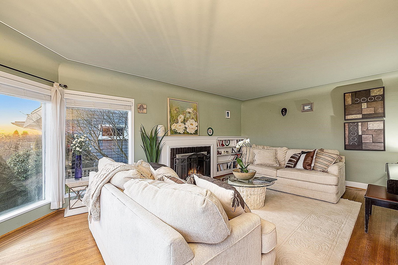 Listing Image 13