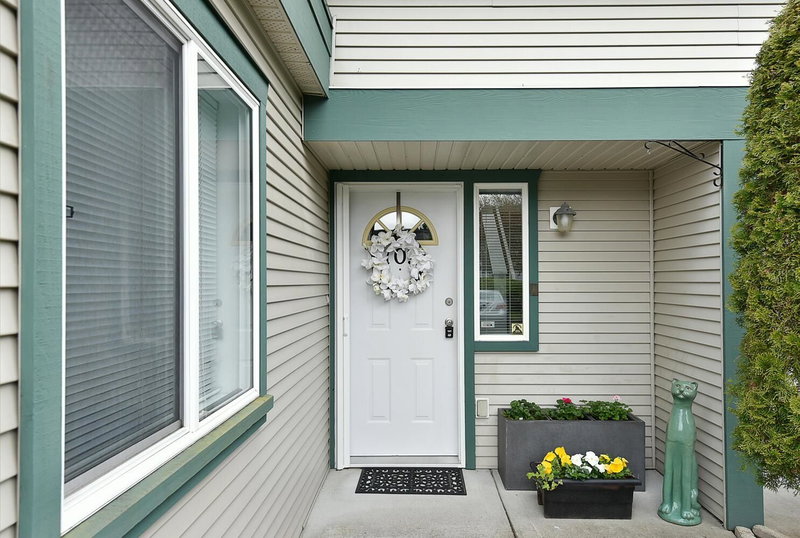 109 - 5711 Ebbtide Street, Sechelt, V7Z 0J5 | Image 3