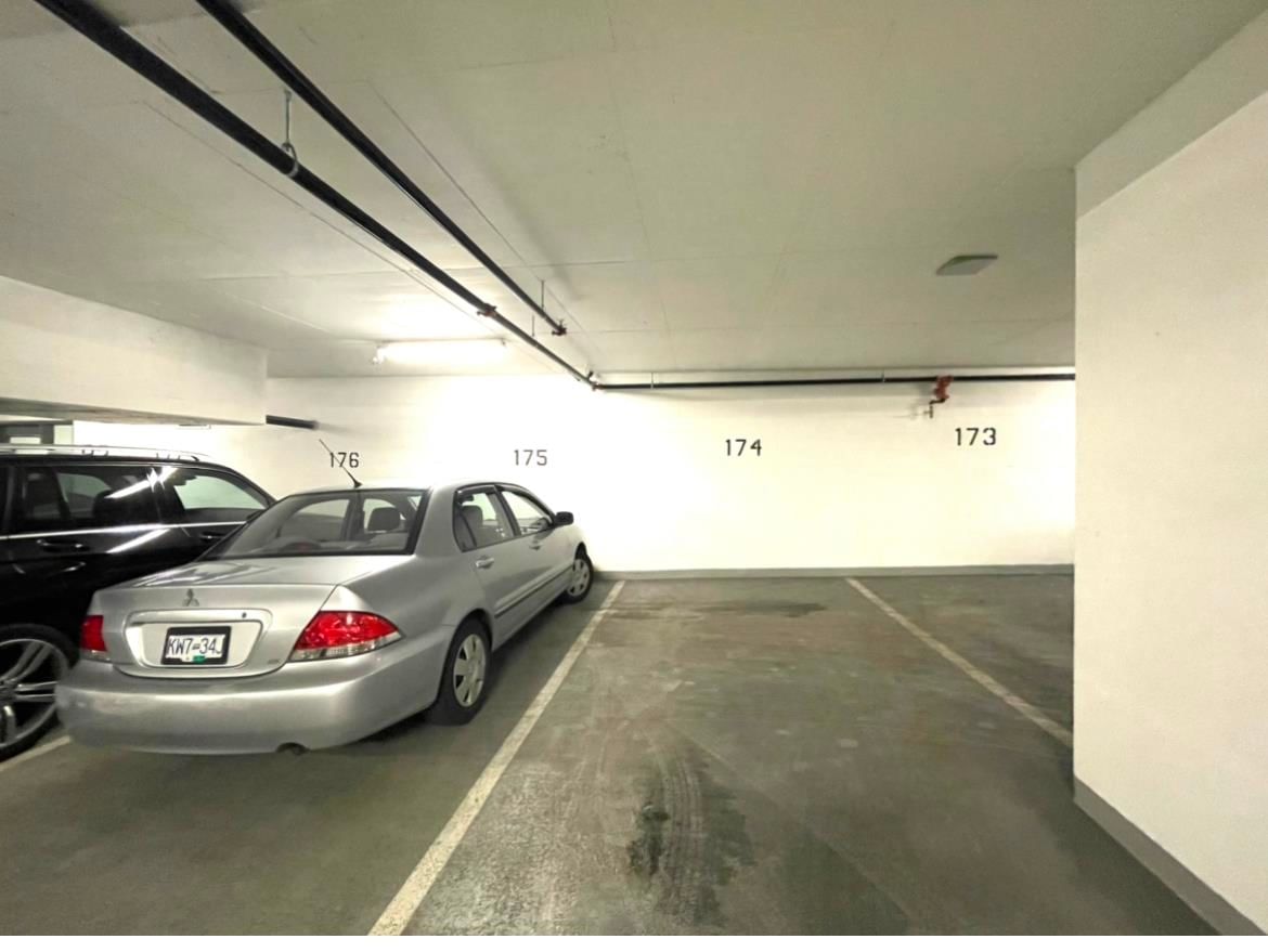 Listing Image 17