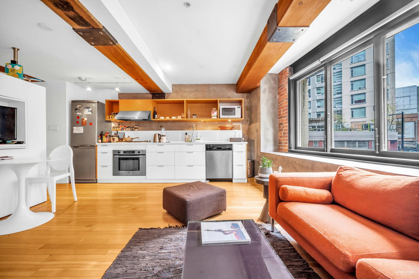 Listing Image 1