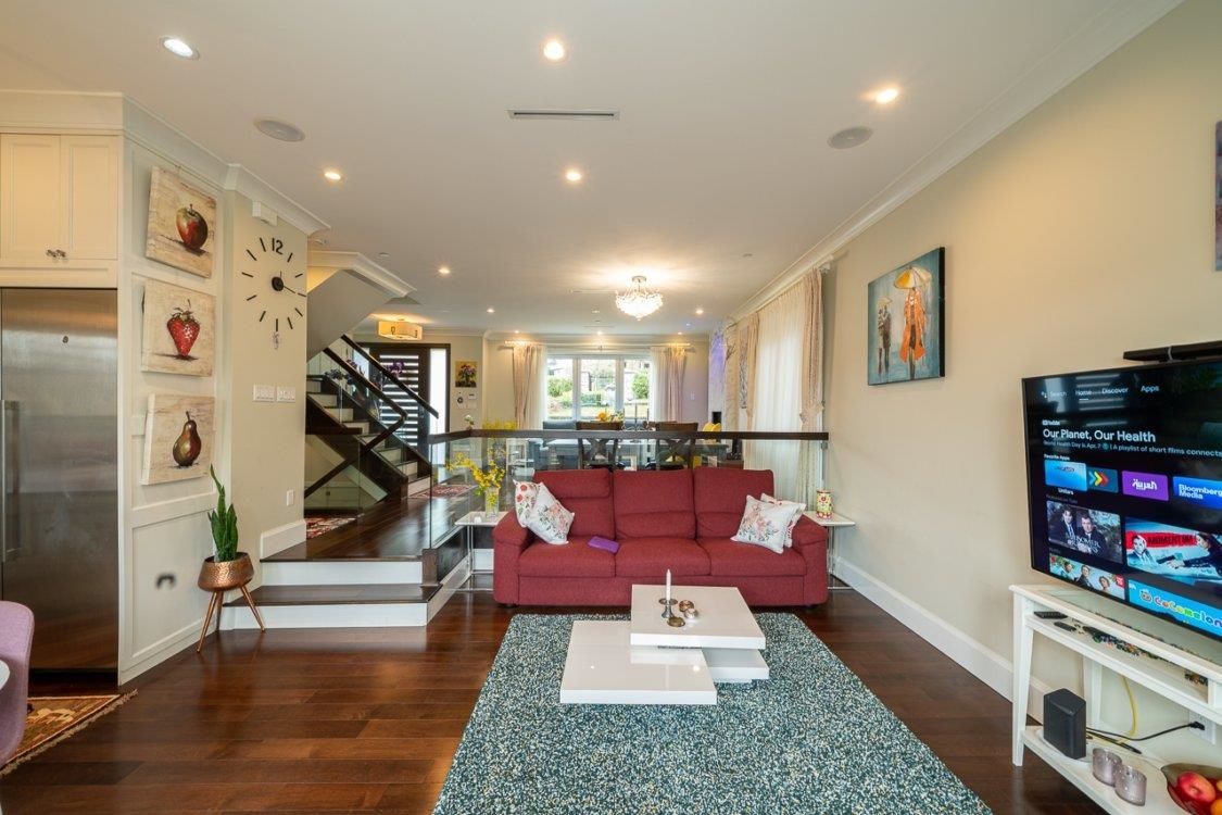 Listing Image 9