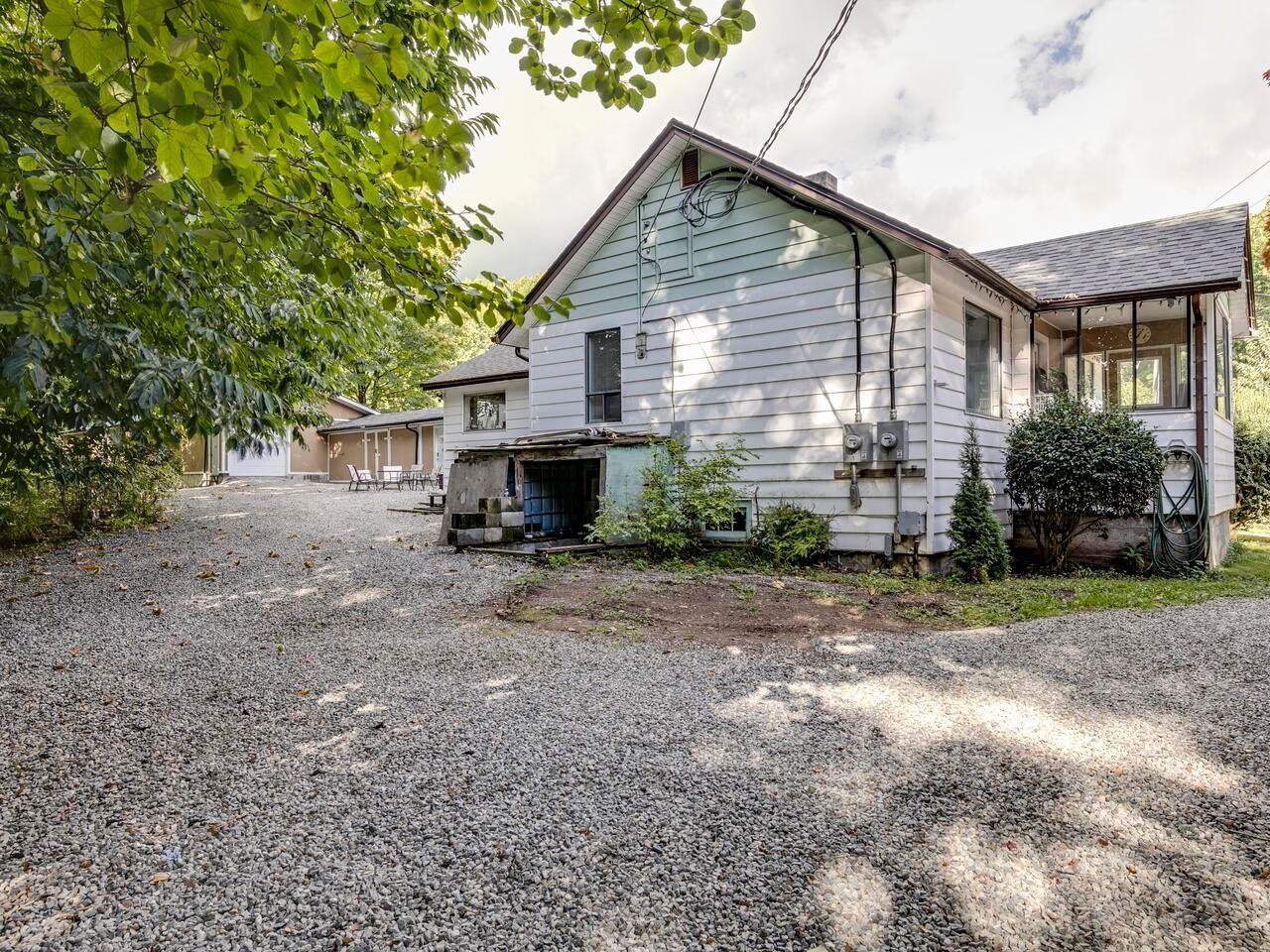 Listing Image 24