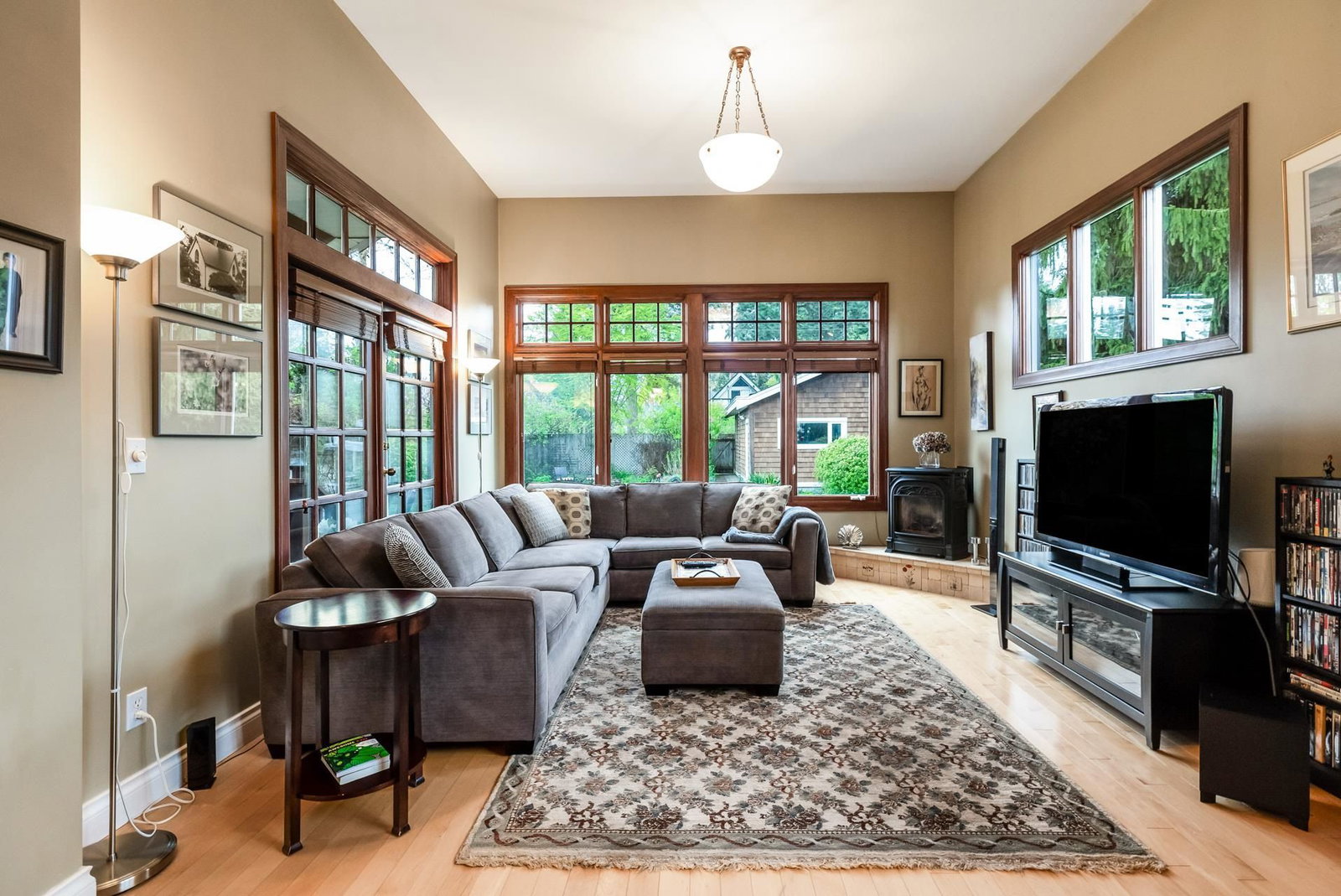 Listing Image 2
