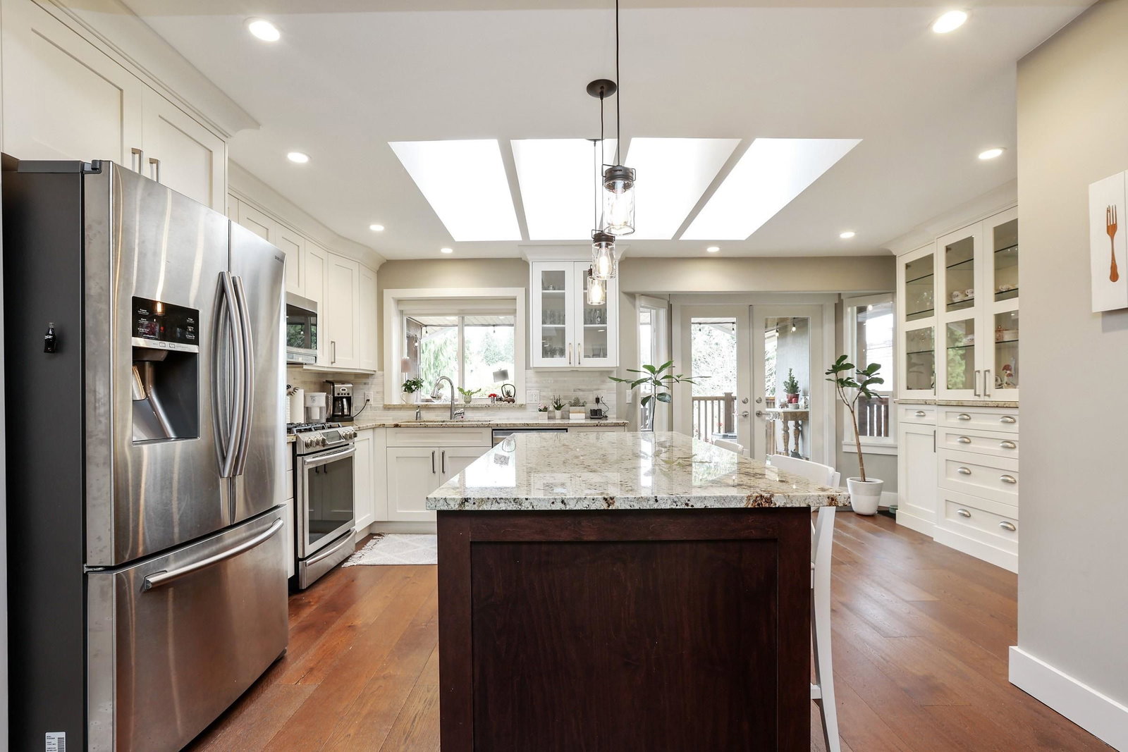 Listing Image 10