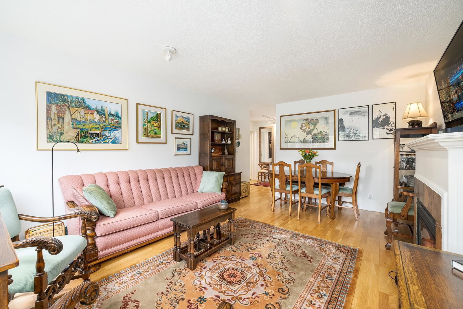 Listing Image 5