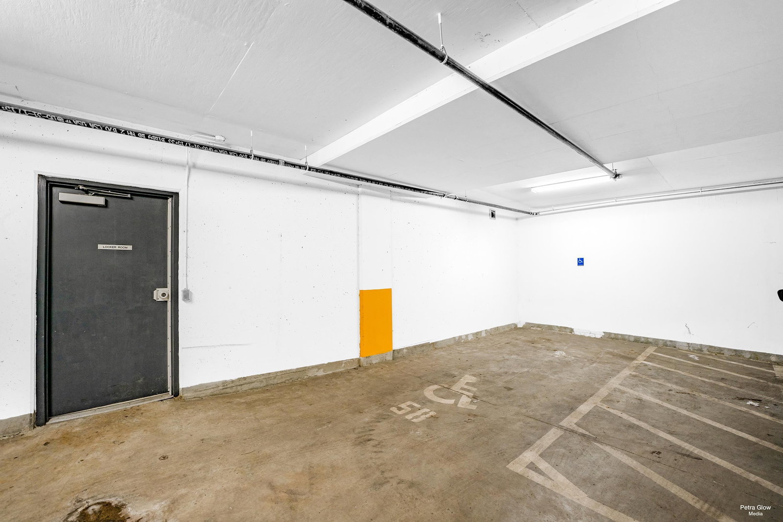 Listing Image 23
