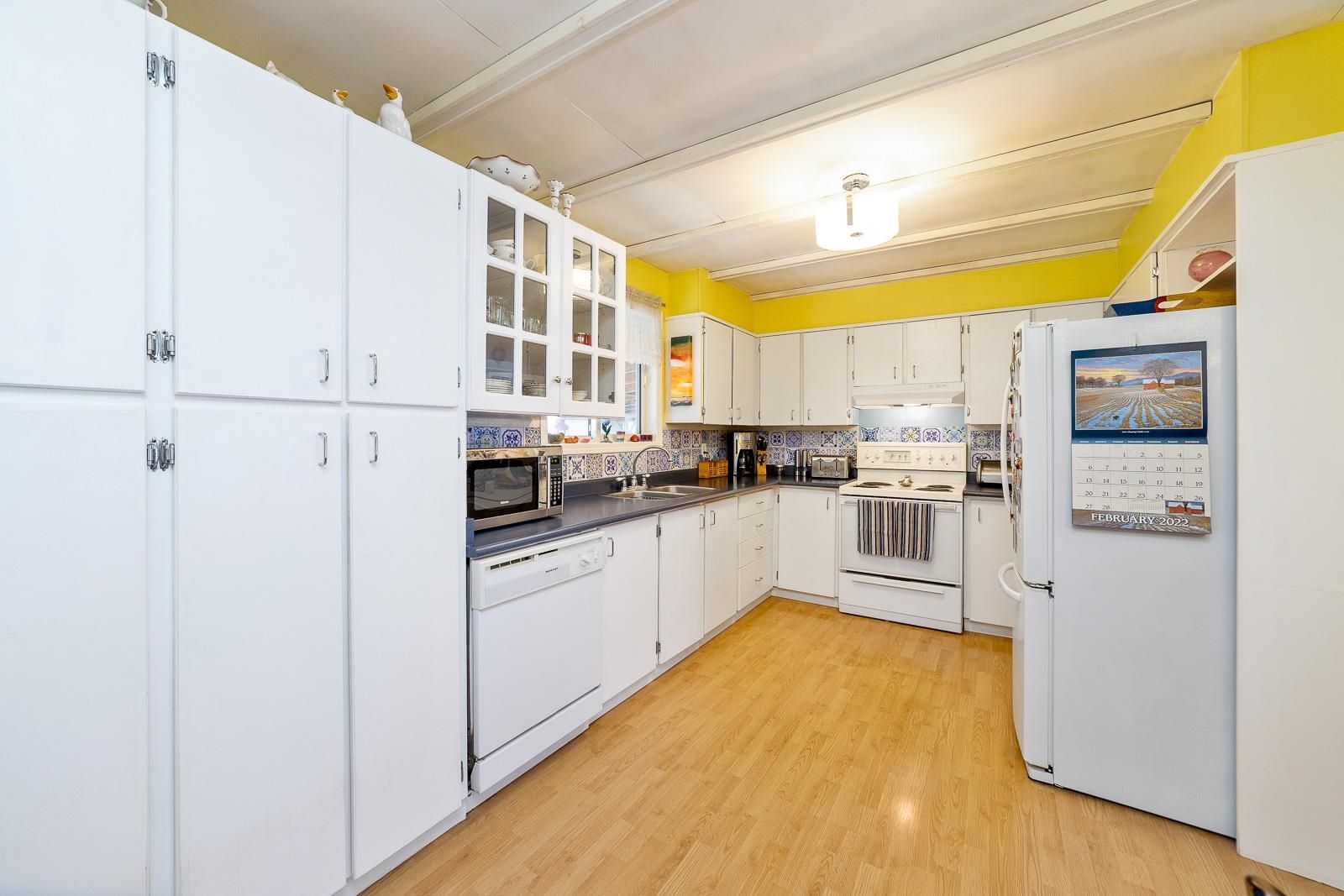 Listing Image 9