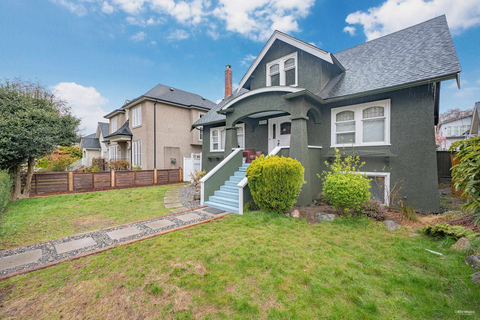 Listing Image 5