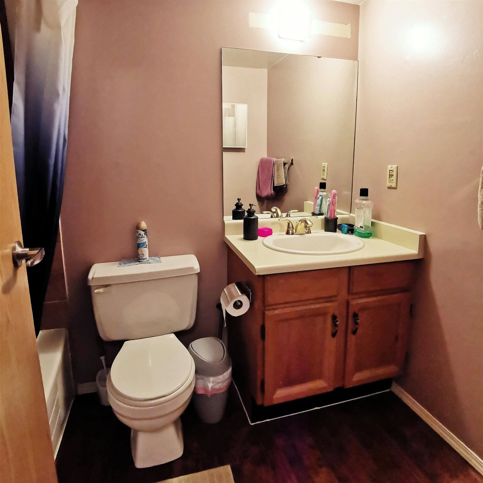 Listing Image 6