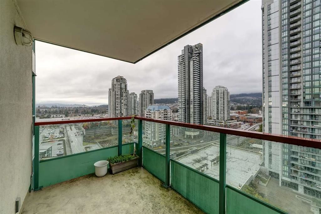 Listing Image 12