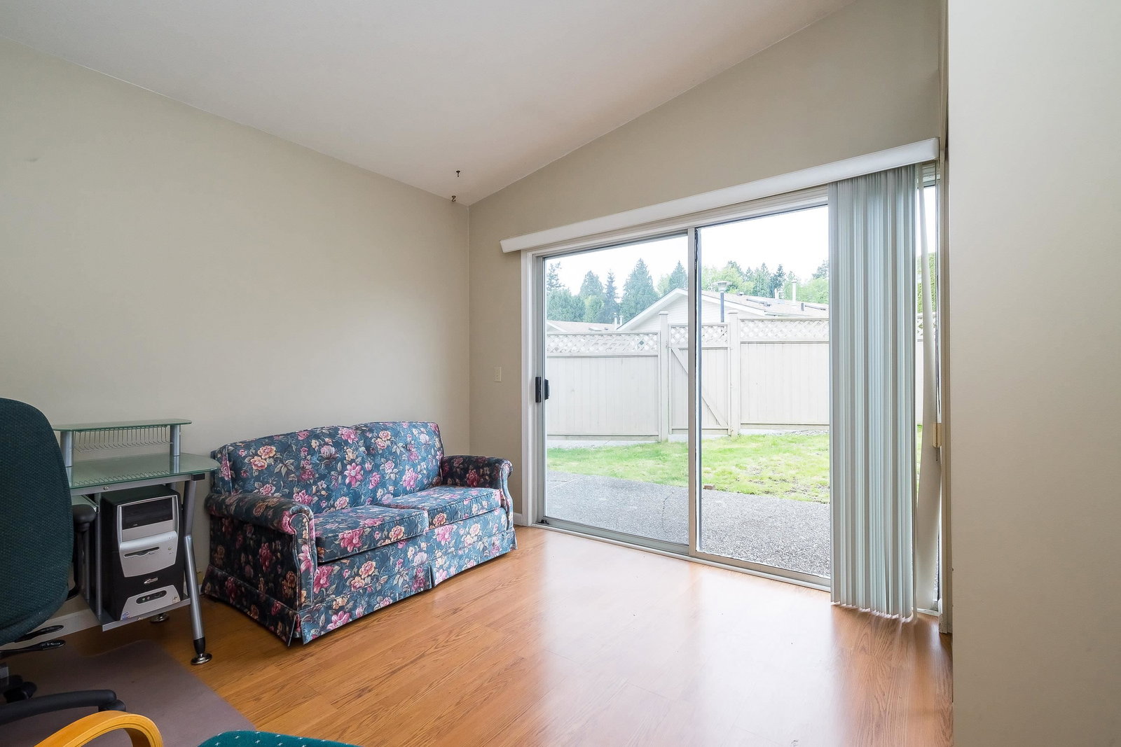 Listing Image 16