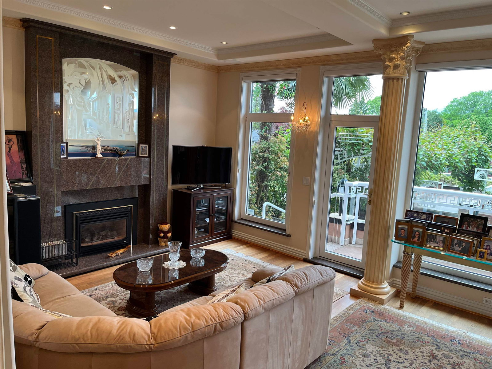 Listing Image 10