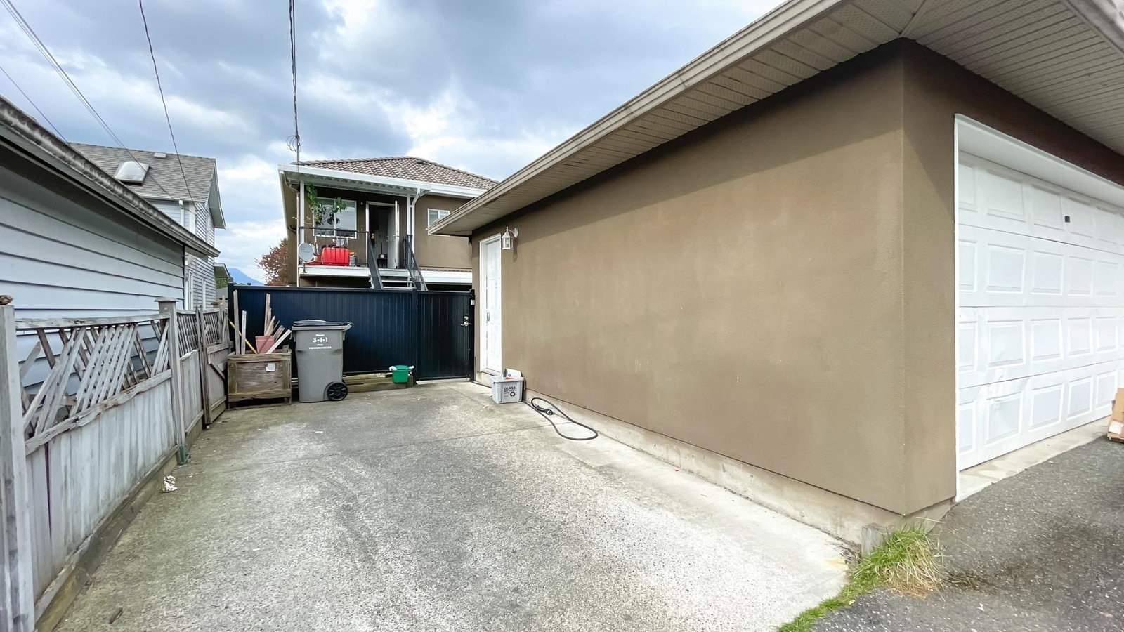 Listing Image 37