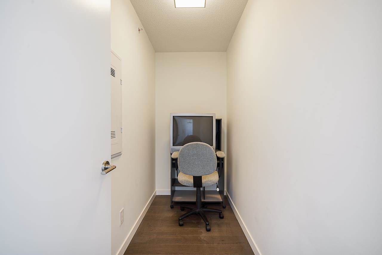 Listing Image 21