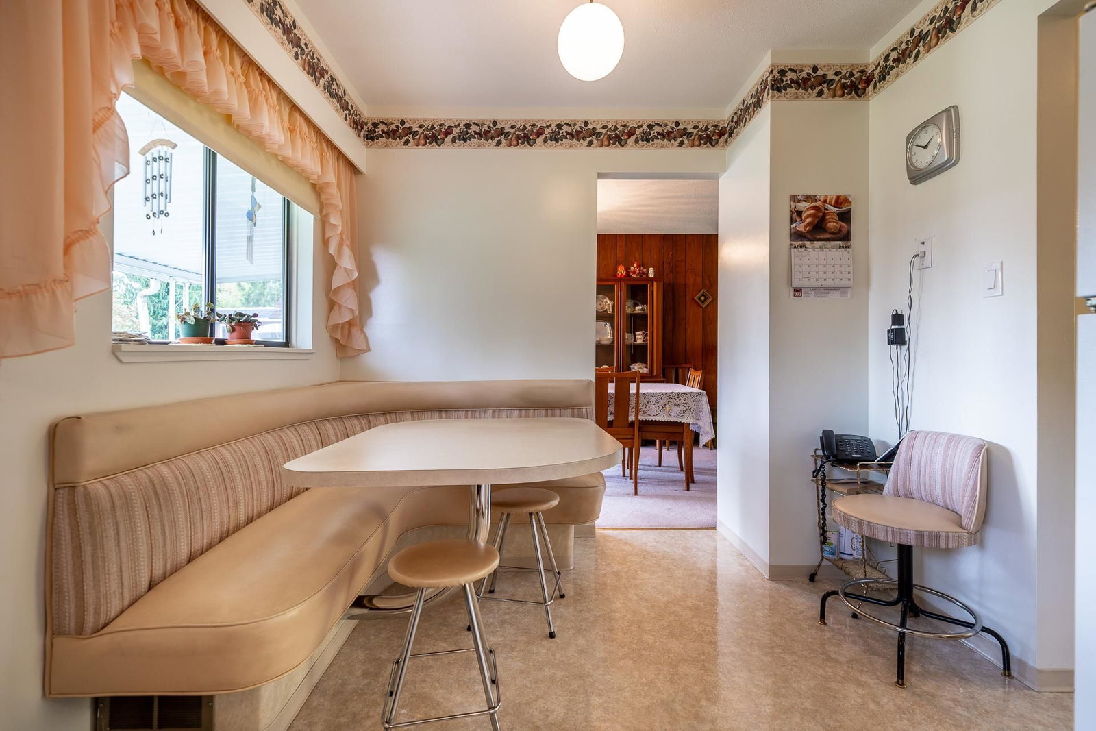 Listing Image 12