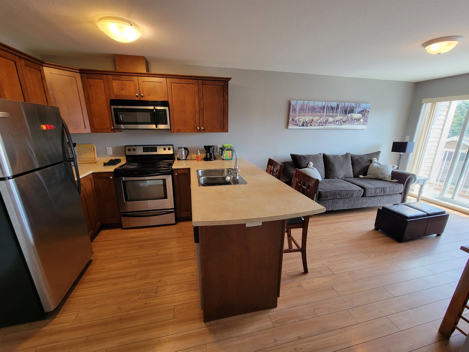 Listing Image 9