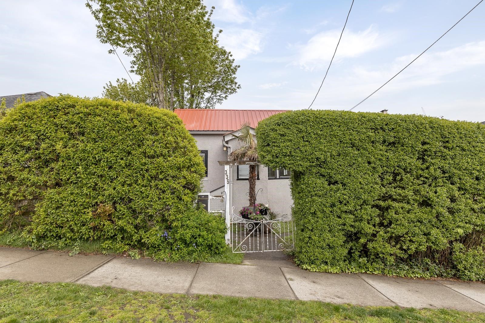 Listing photo 3