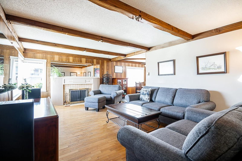 1033 Cypress Street, White Rock, V4B 4H1 | Image 3