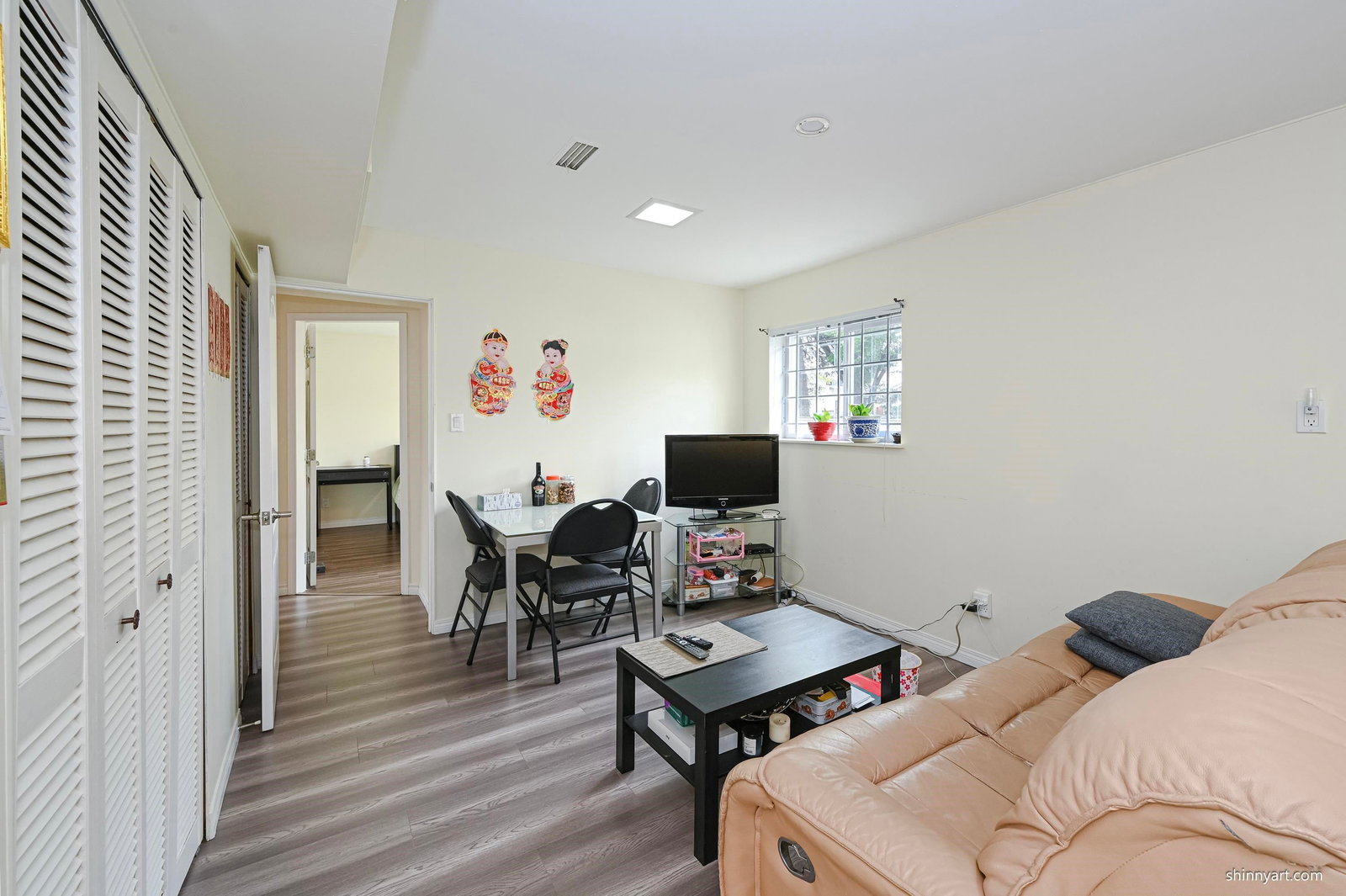 Listing Image 19