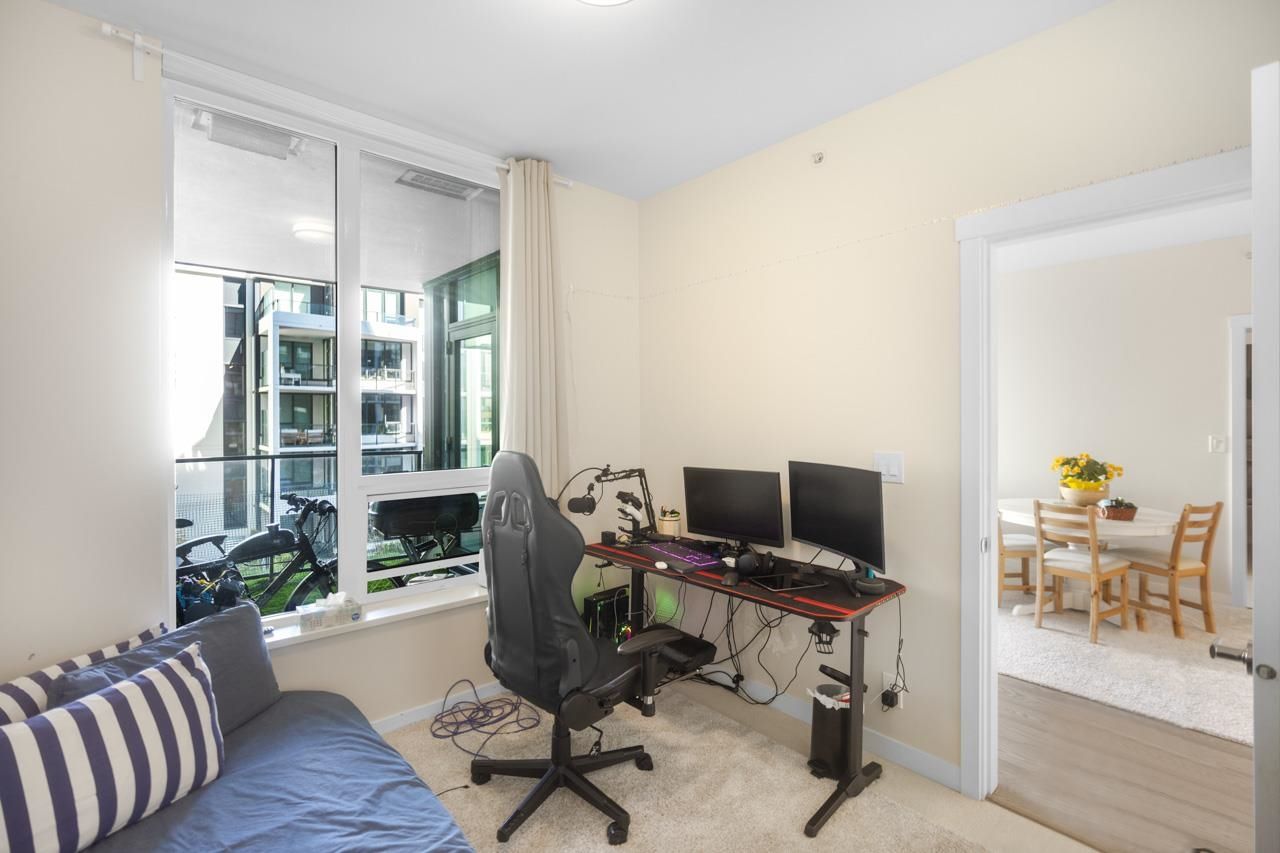 Listing Image 10