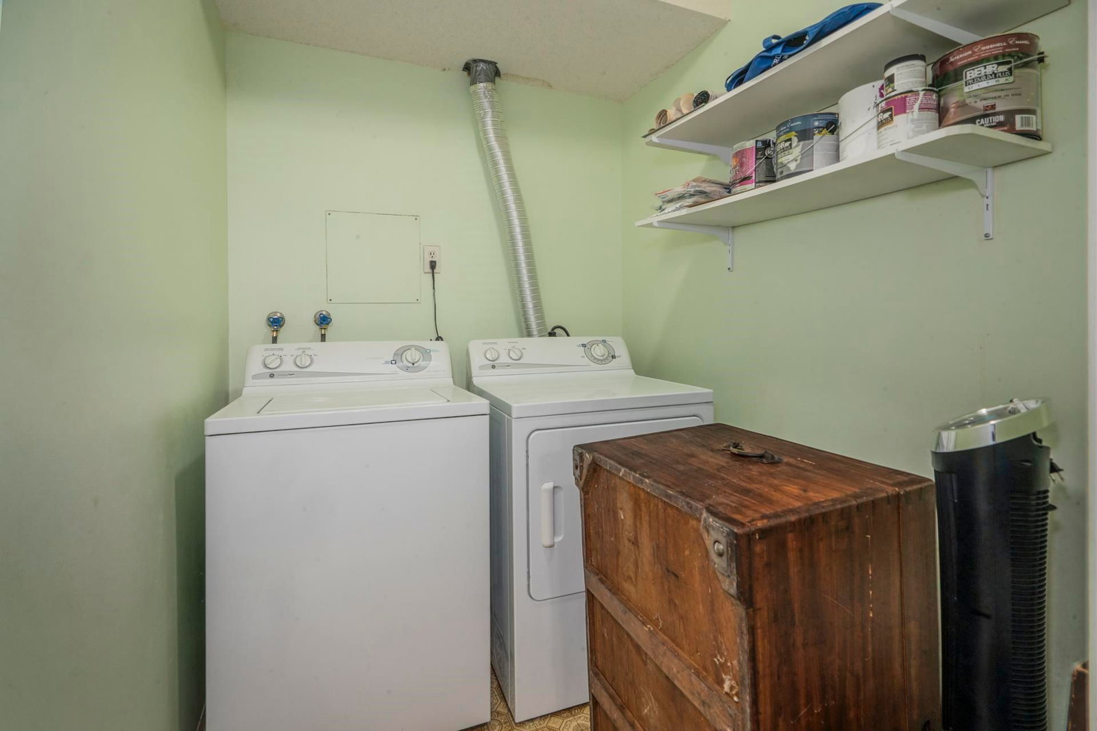 Listing Image 14