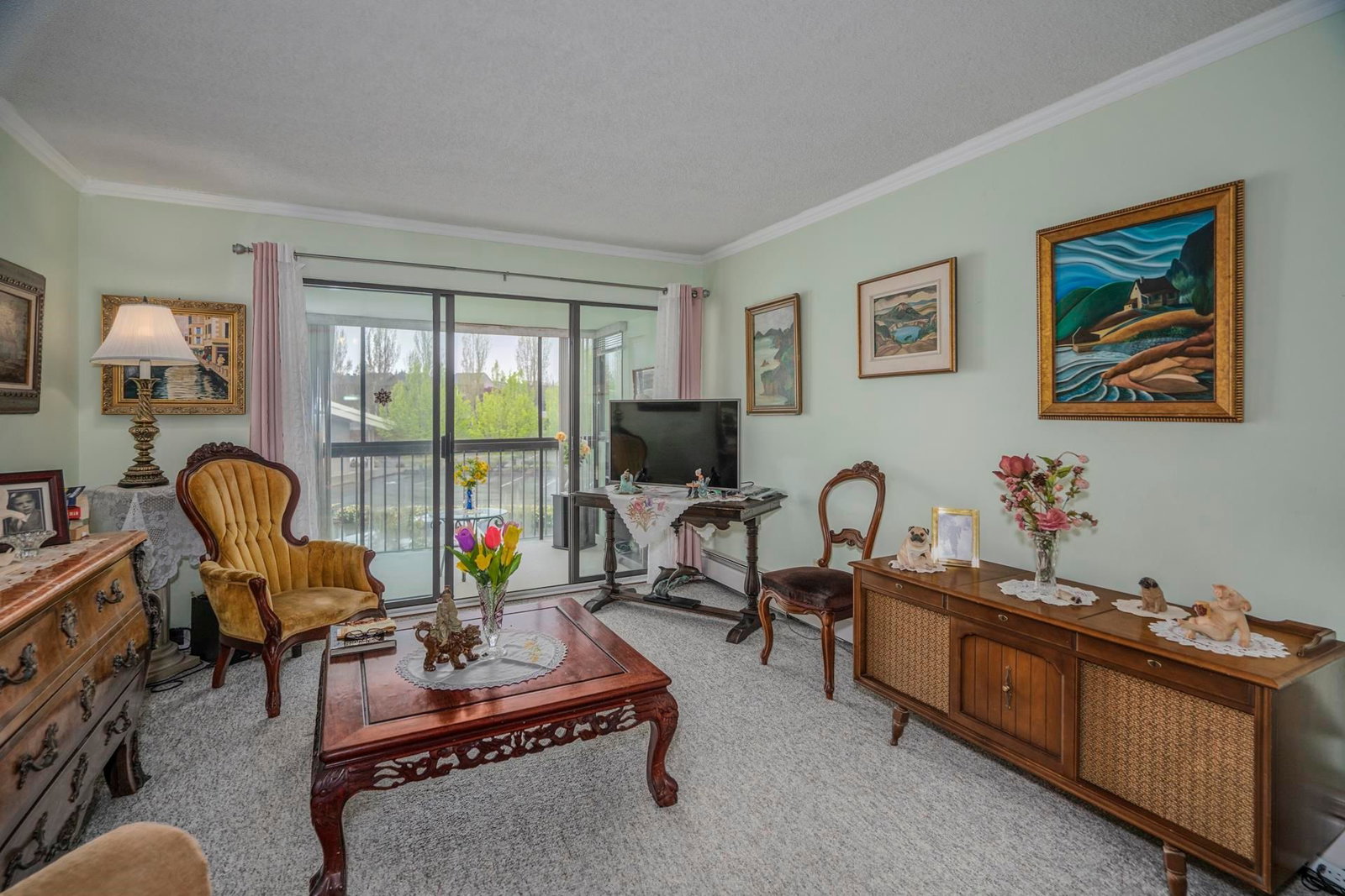 Listing Image 4