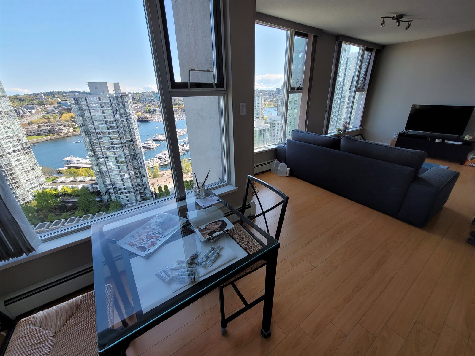 Listing Image 5