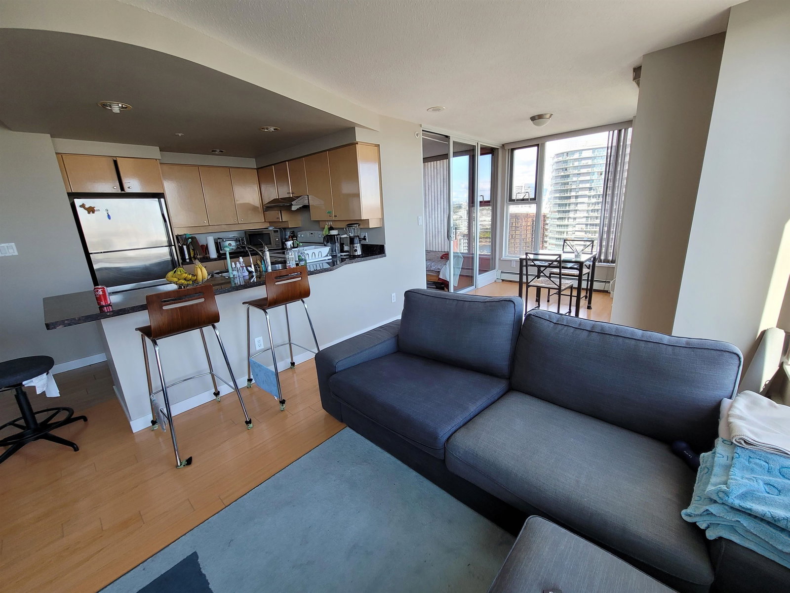 Listing Image 8