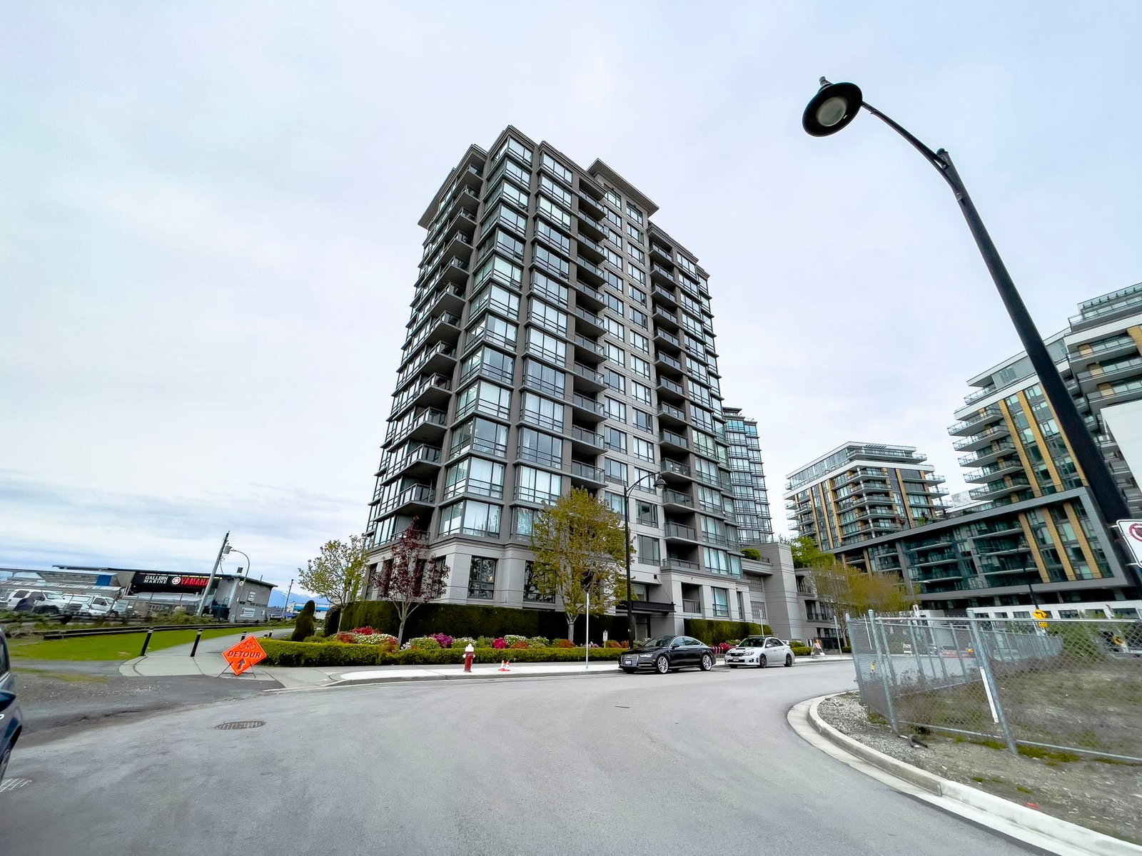 Listing Image 15
