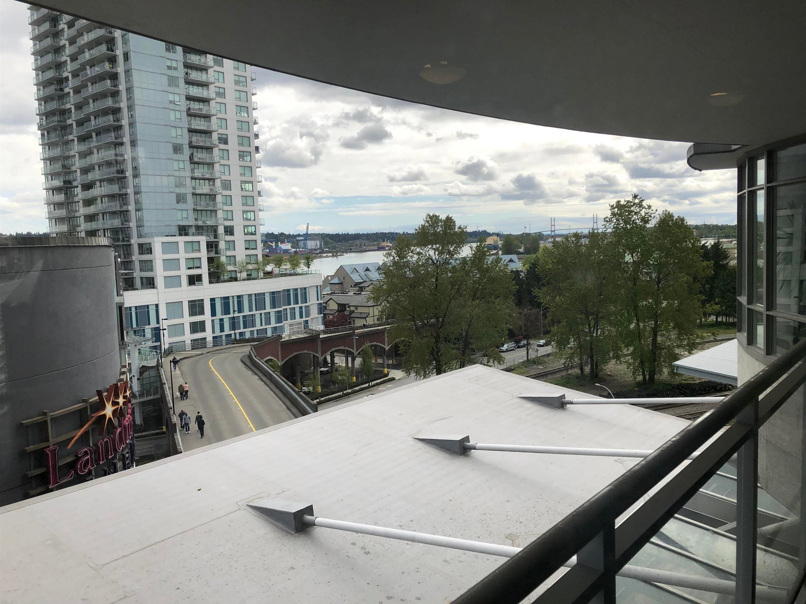 Listing Image 21