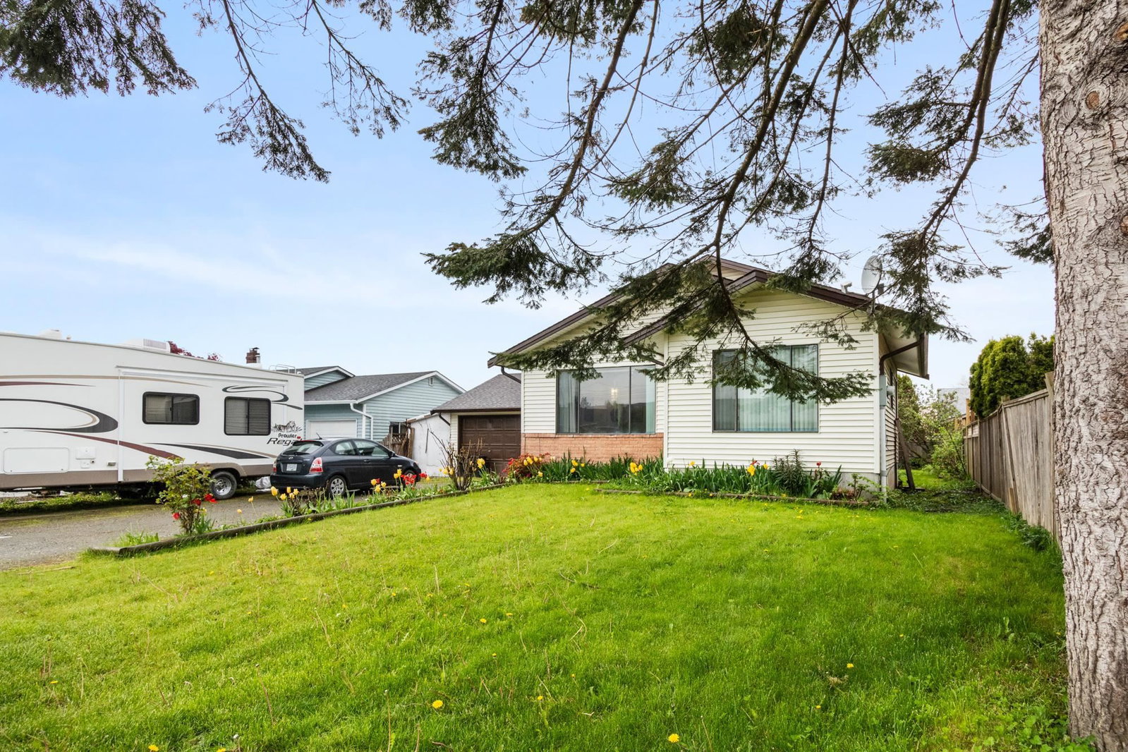 Listing Image 11