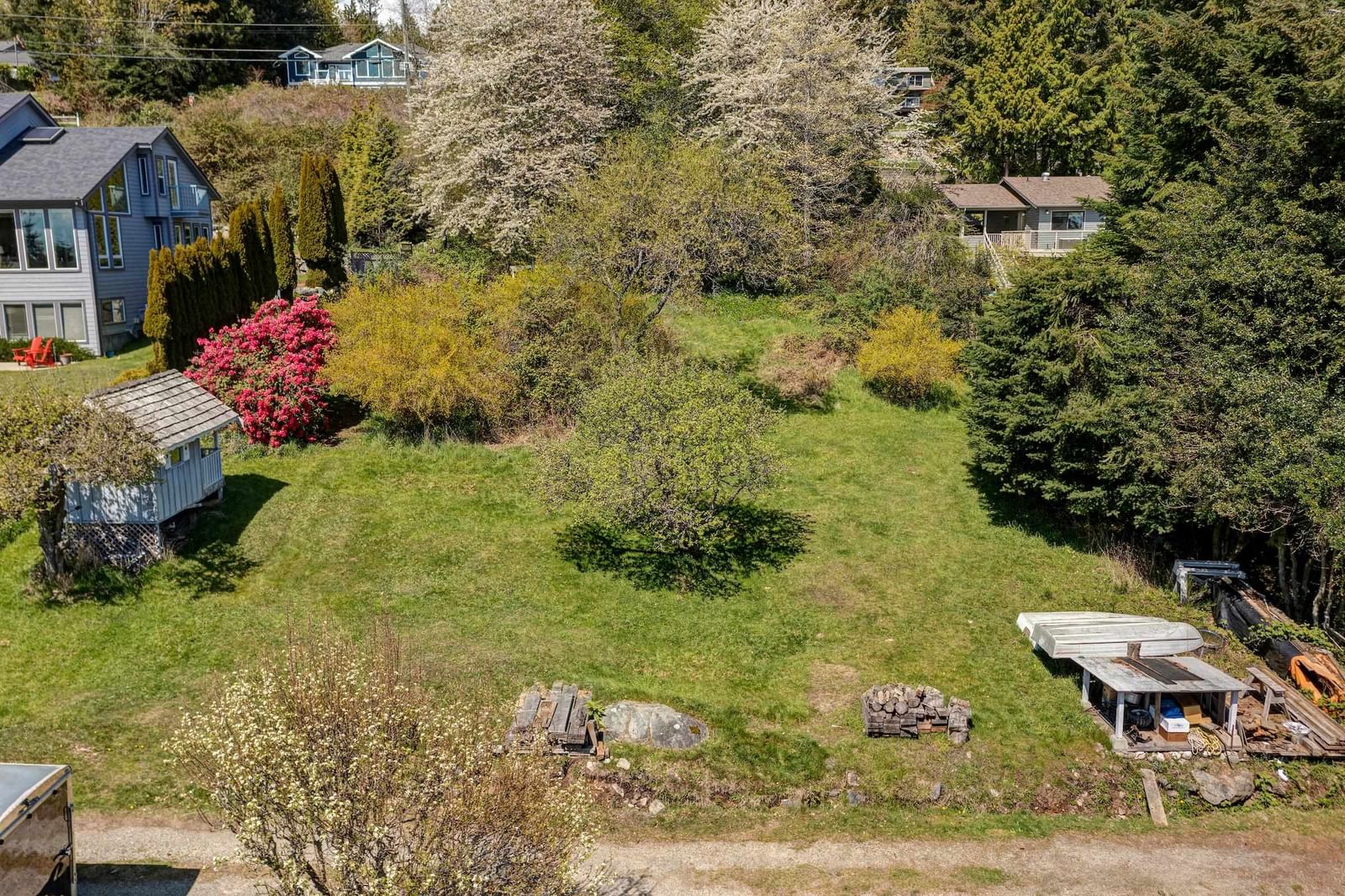 Listing Image 4