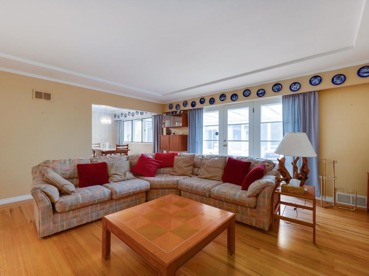Listing Image 8