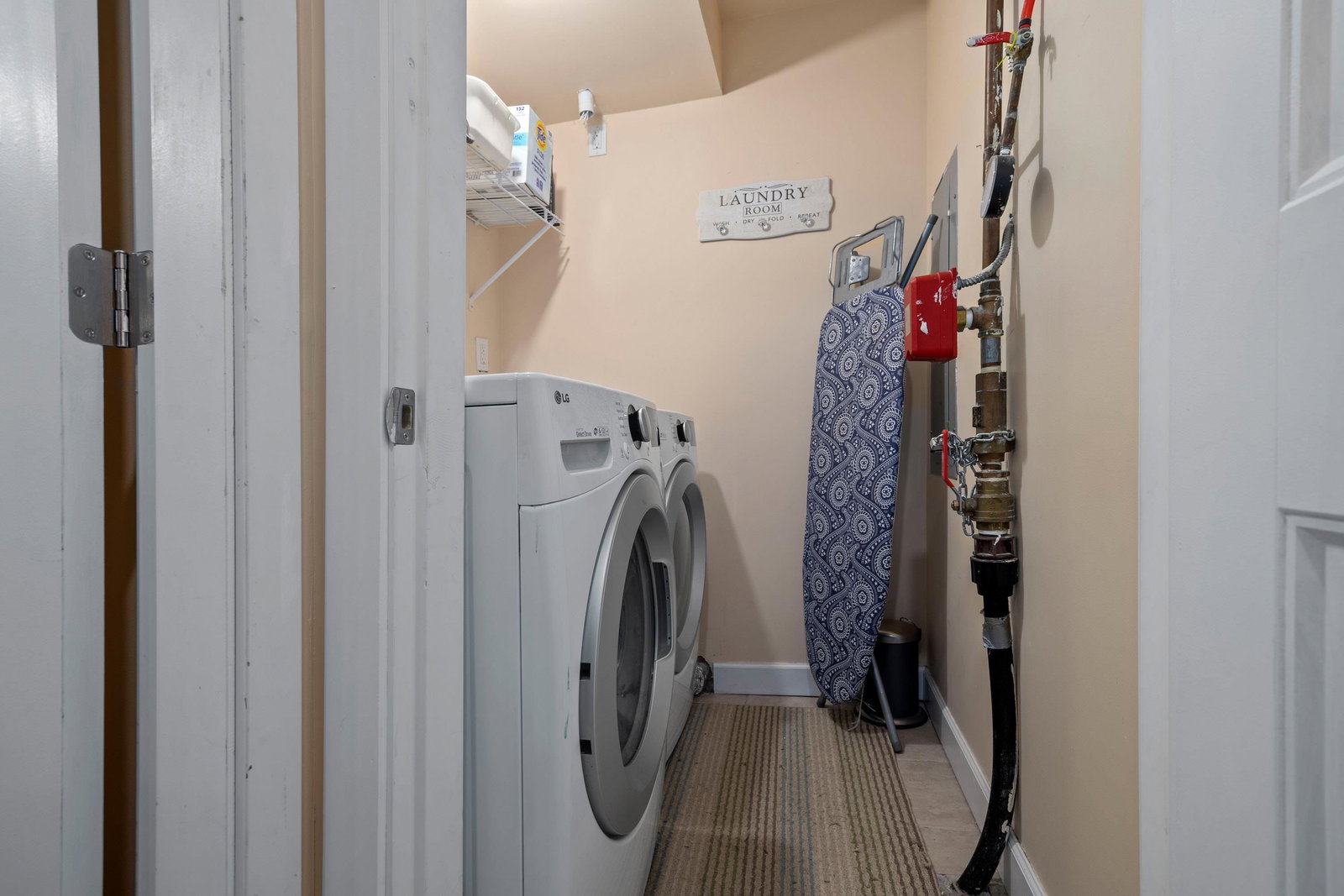 Listing Image 14
