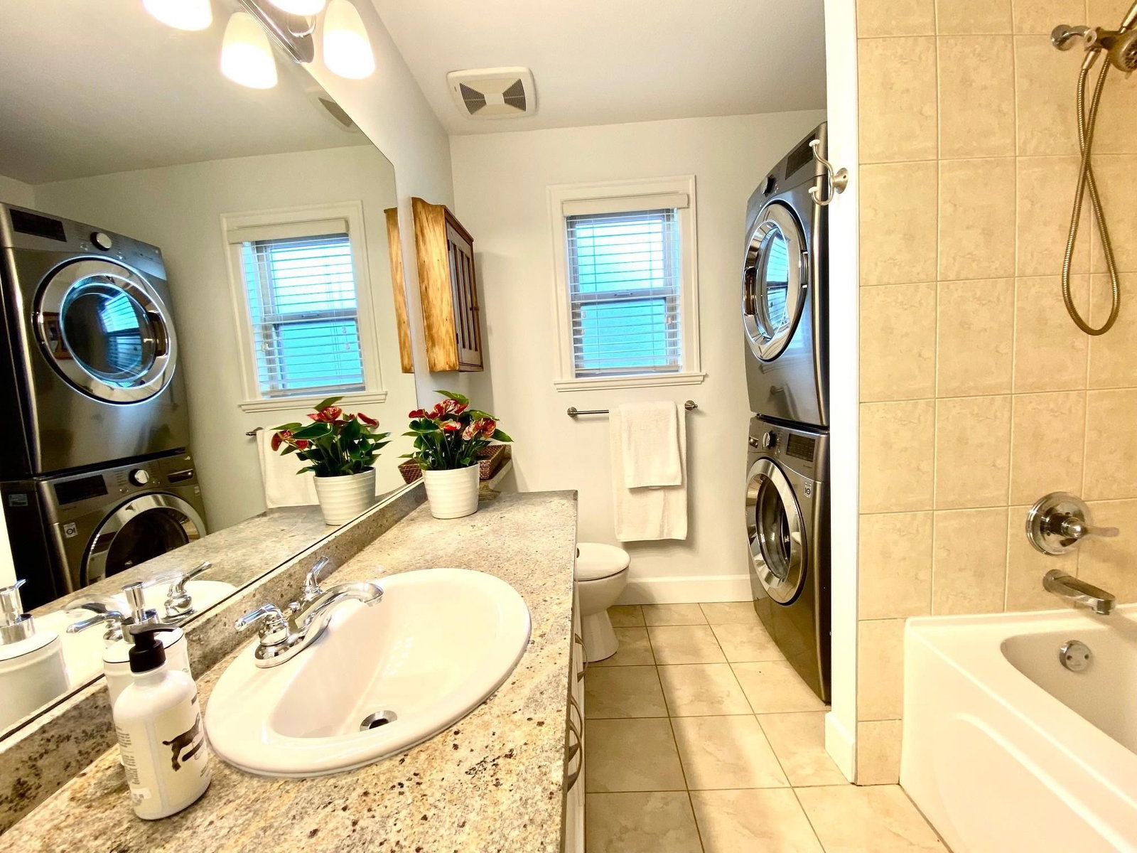 Listing Image 22