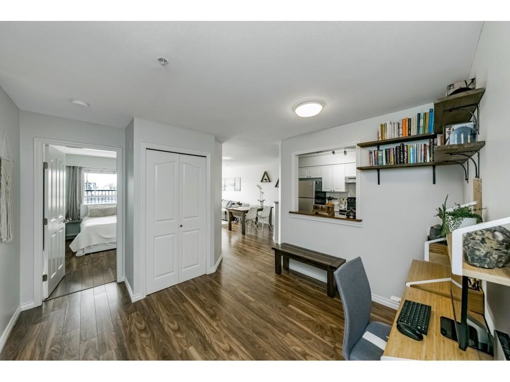 Listing Image 11