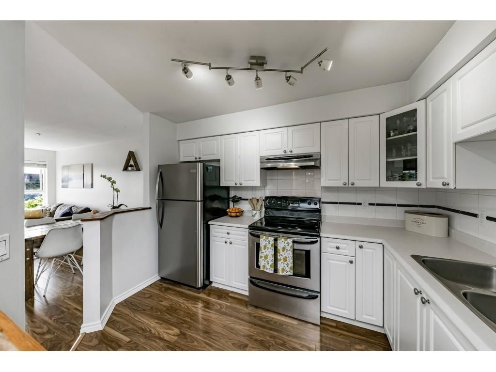 Listing Image 17