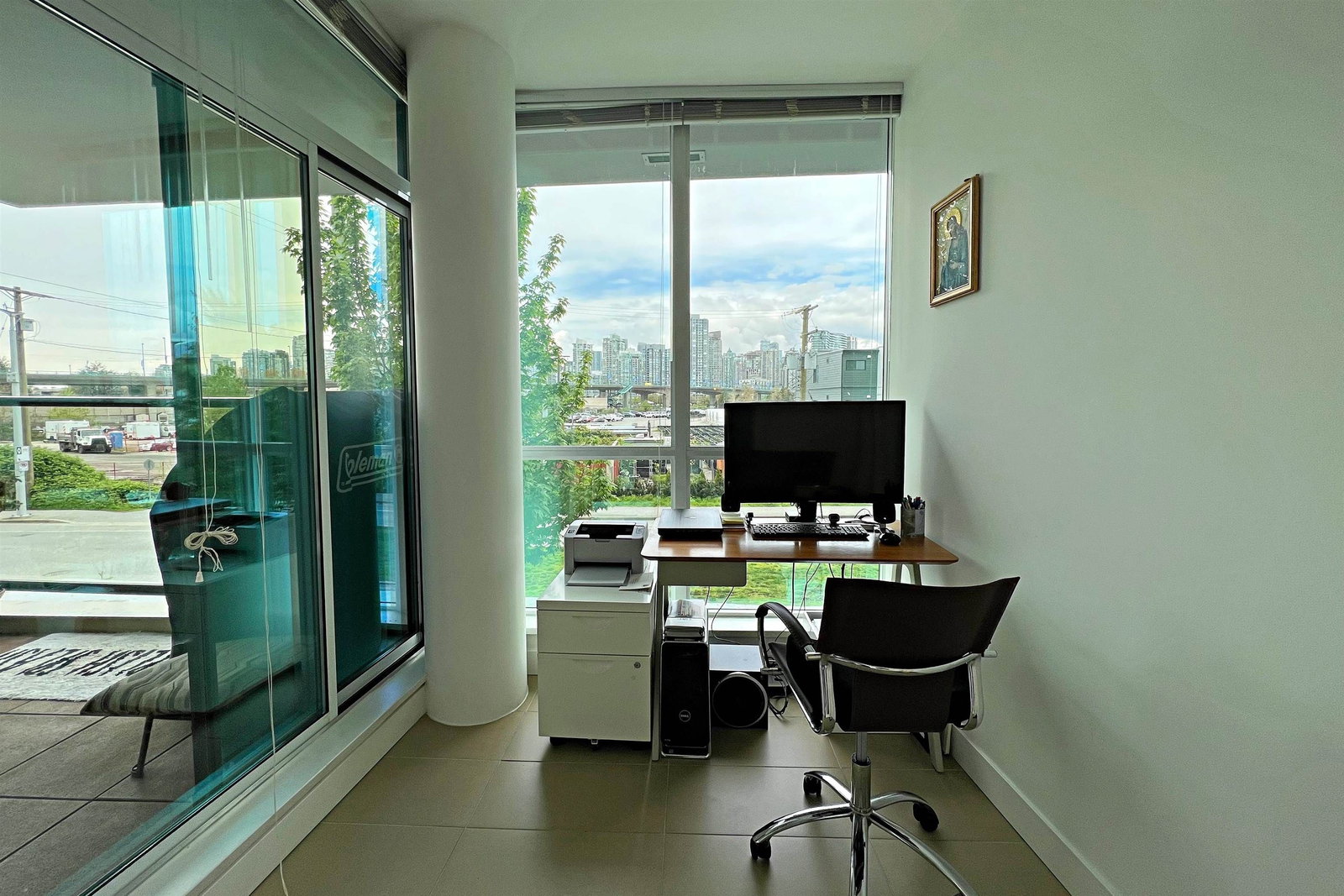 Listing Image 12