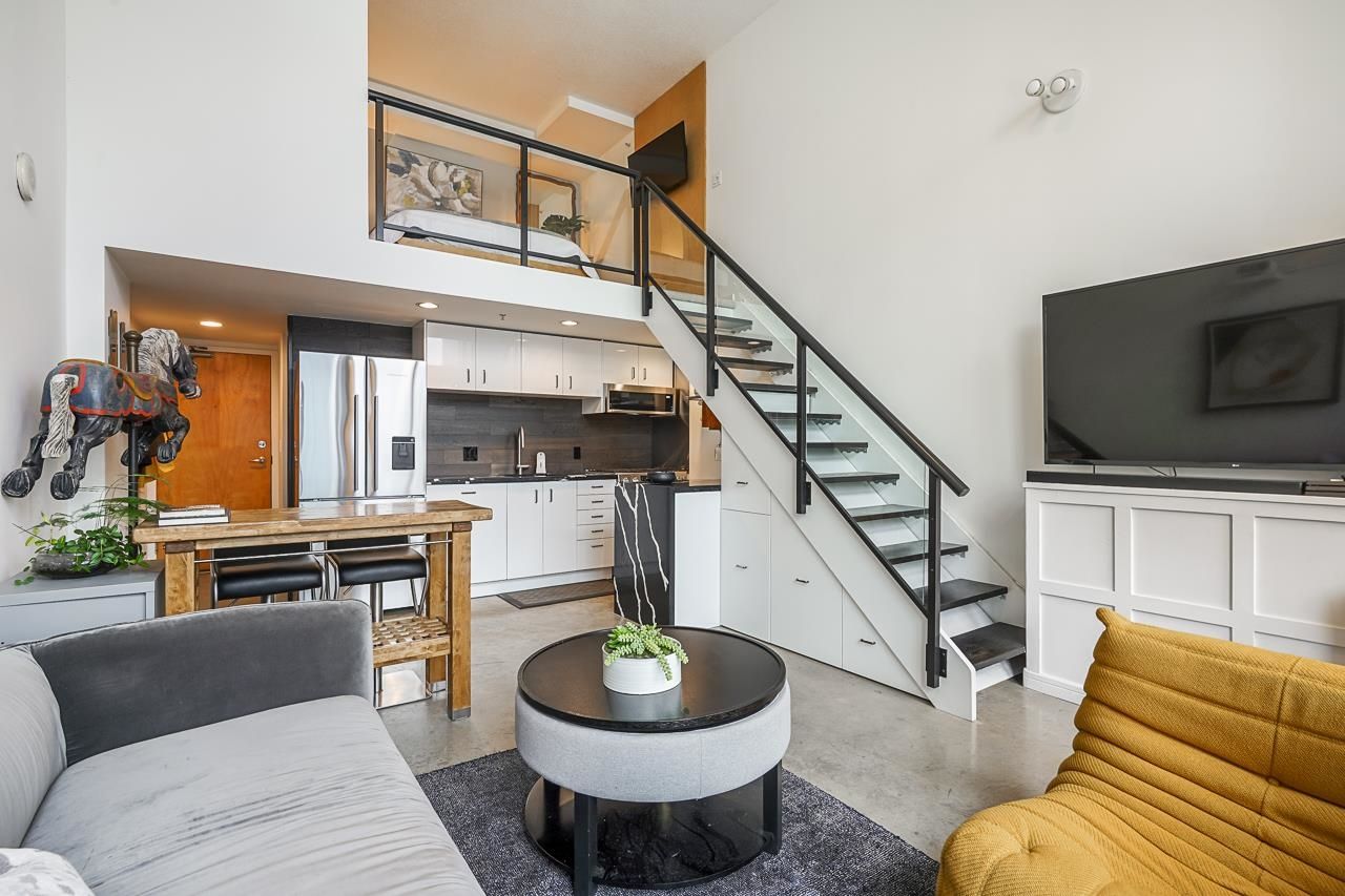 Listing Image 15